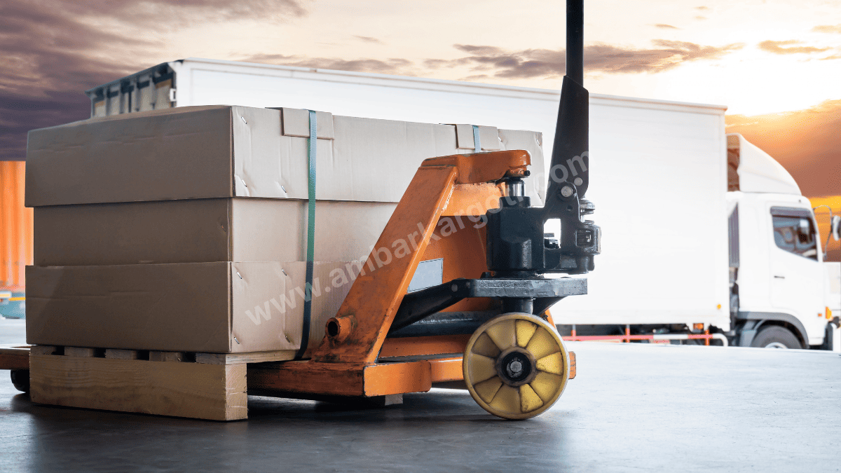 Kiğı Paletli Yük Taşıma